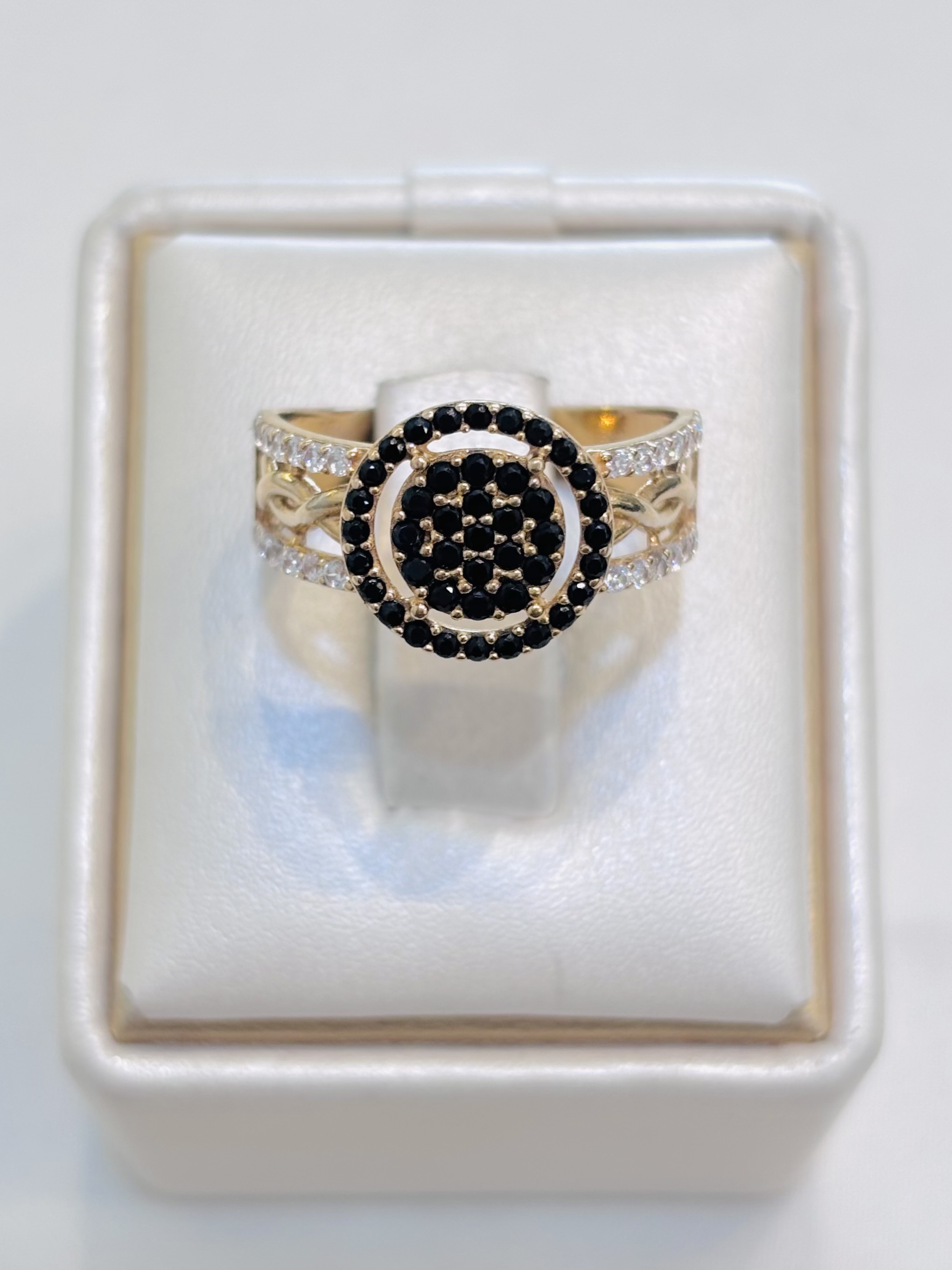 Foto CC Permata R16
